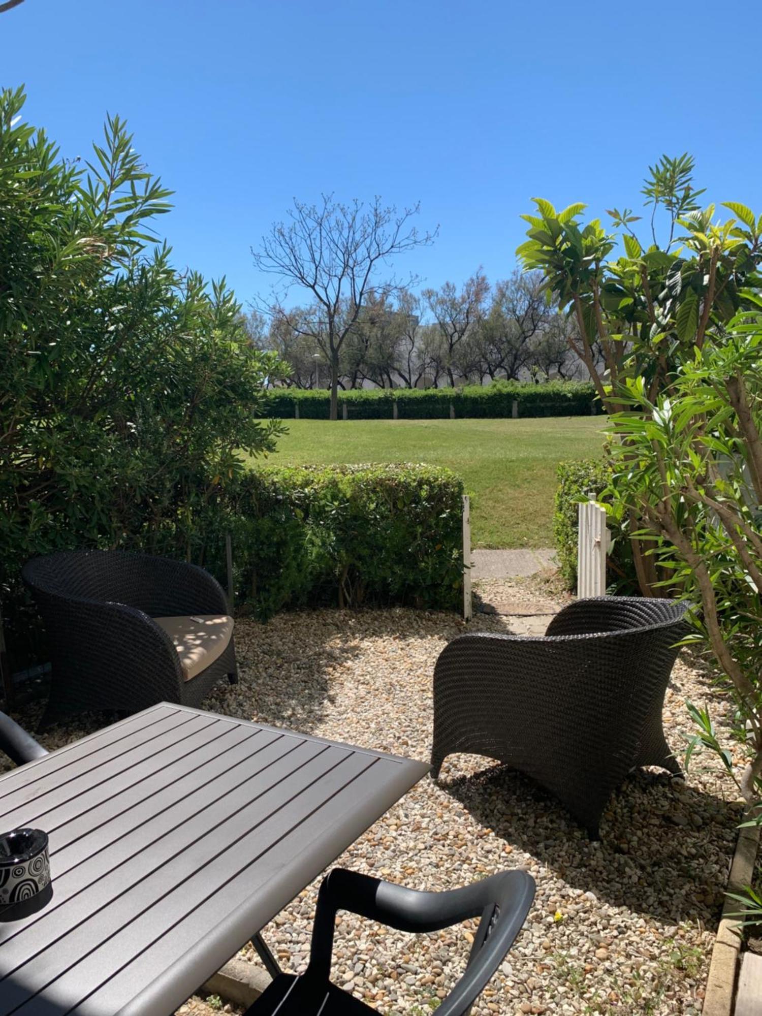 La Et La Au Bout Du Parc 4 Couchages Avec Jardin Apartment La Grande-Motte
